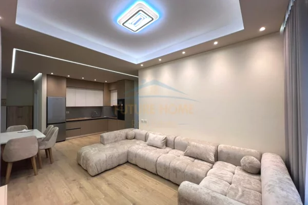 Shtepi me qera Apartament ne Tirane, 2+1, Mobilimi E mobiluar, Pagesa 750  Euro.