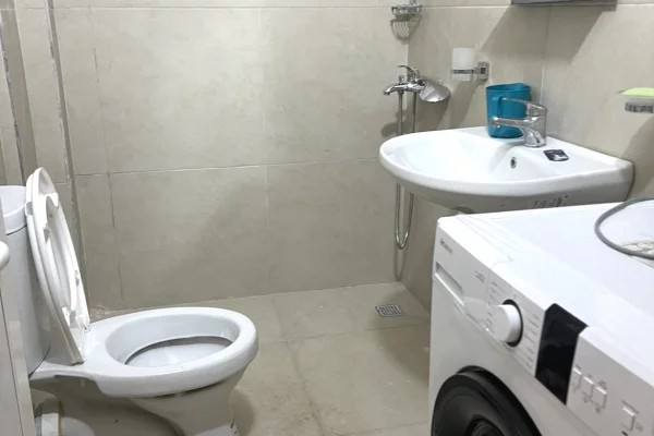 Duplex (casa a 2 piani) in affitto a Tirana 1+1, Arredato