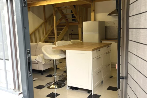 Duplex (casa a 2 piani) in affitto a Tirana 1+1, Arredato