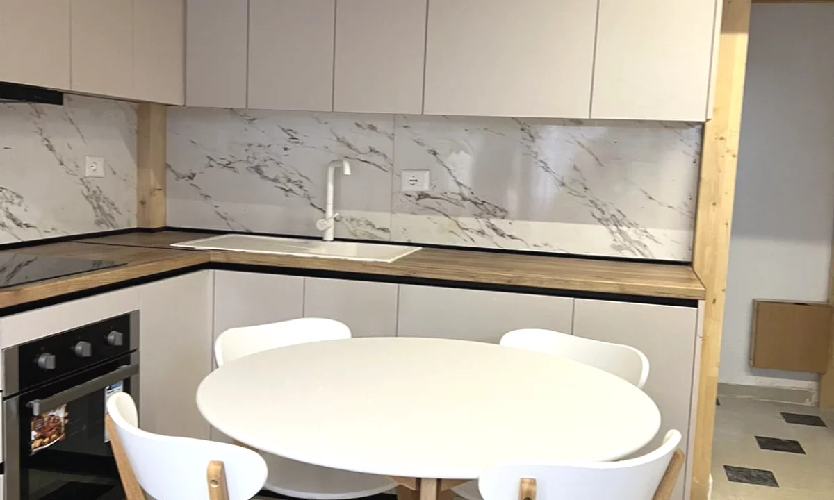 Duplex (casa a 2 piani) in affitto a Tirana 1+1, Arredato