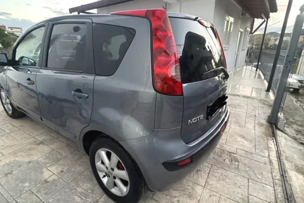 Auto in Vendita a Tirana, Nissan, 2007 Diesel,Kambio Manual Pagamento 3,500  Euro.
