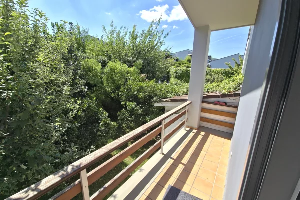 Shtepi ne shitje Vila Luksoze ne Tirane, 4+1, Mobilimi E mobiluar, Pagesa 750,000  Euro.