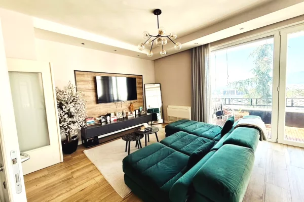 Shtepi ne shitje Apartament ne Tirane, 2+1, Mobilimi E mobiluar, Pagesa 285,000  Euro.