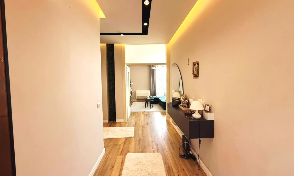 Shtepi ne shitje Apartament ne Tirane, 2+1, Mobilimi E mobiluar, Pagesa 285,000  Euro.