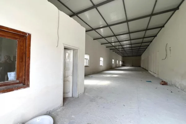 Business Property for Rent 4+1 in Tirana - 2,000 Euro