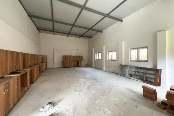 Business Property for Rent 4+1 in Tirana - 2,000 Euro