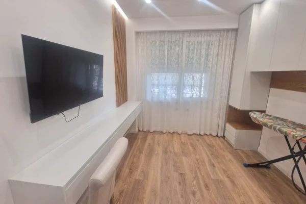 Shtepi ne shitje Apartament ne Tirane, 2+1, Mobilimi E mobiluar, Pagesa 280,000  Euro.