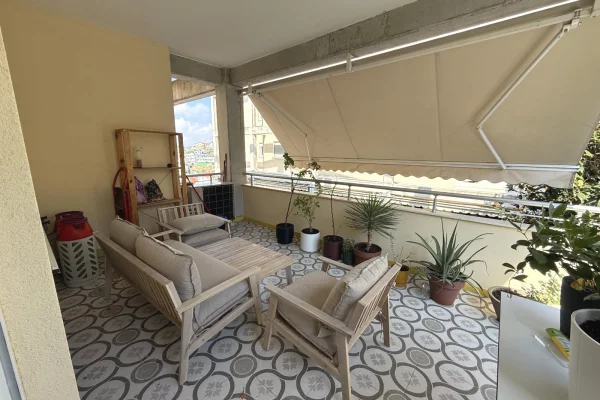 Shtepi ne shitje Vila Luksoze ne Tirane, 3+1, Mobilimi E mobiluar, Pagesa 430,000  Euro.