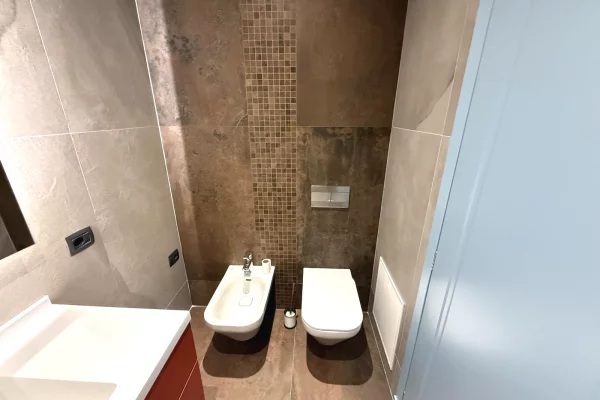 Shtepi ne shitje Vila Luksoze ne Tirane, 3+1, Mobilimi E mobiluar, Pagesa 430,000  Euro.