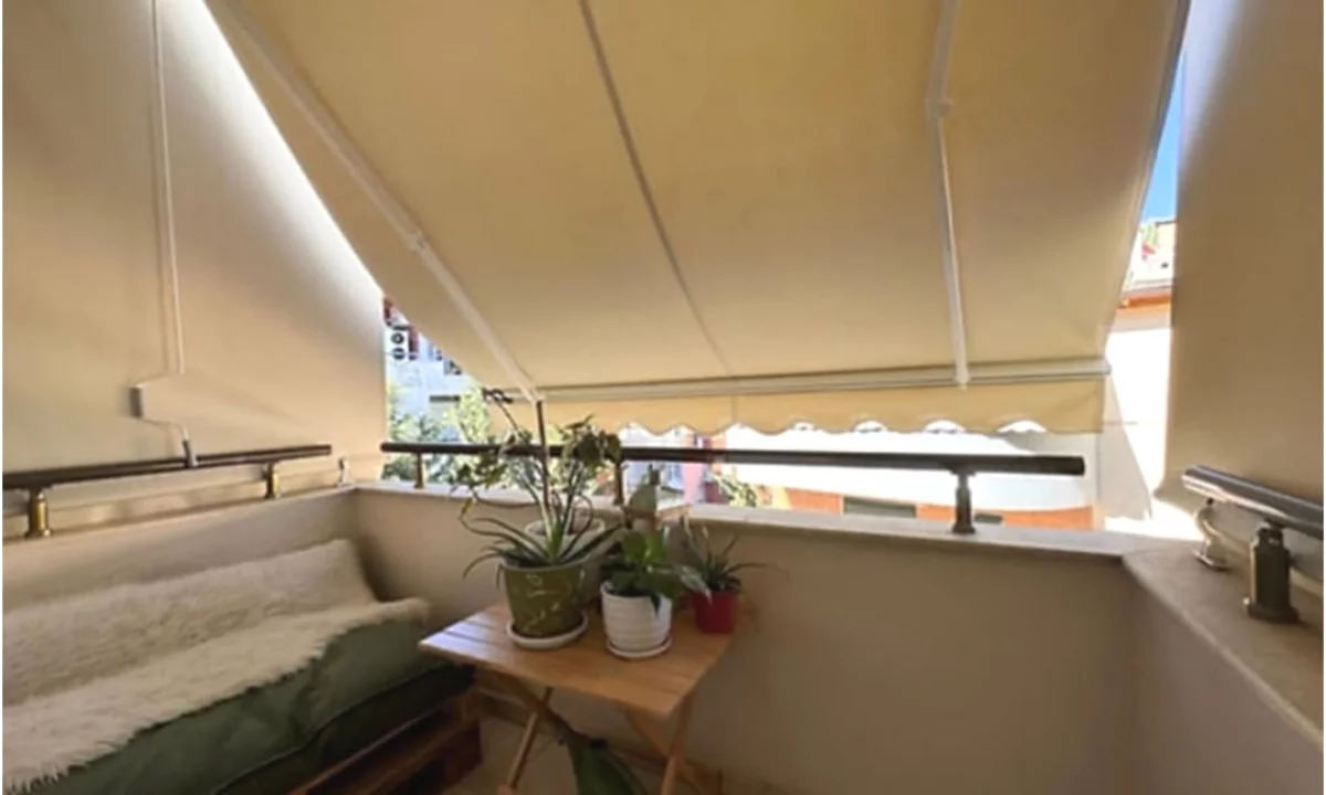 Shtepi ne shitje Apartament ne Tirane, 2+1, Mobilimi E mobiluar, Pagesa 195,000  Euro.