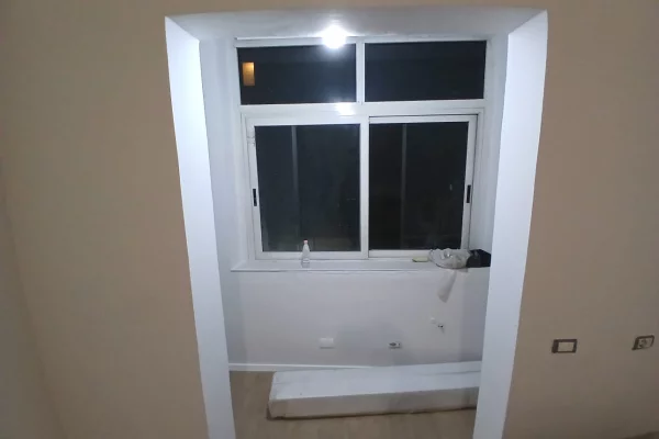 Shtepi me qera Apartament ne Tirane, 2+1, Mobilimi Bosh, pa mobiluar, Pagesa 550  Euro.