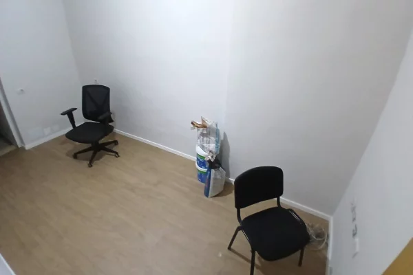 Shtepi me qera Apartament ne Tirane, 2+1, Mobilimi Bosh, pa mobiluar, Pagesa 550  Euro.