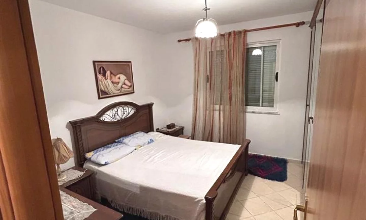 Shtepi me qera Apartament ne Tirane, 2+1, Mobilimi E mobiluar, Pagesa 48,000  Leke.