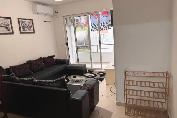 Shtepi me qera Apartament ne Tirane, 1+1, Mobilimi E mobiluar, Pagesa 450  Euro.