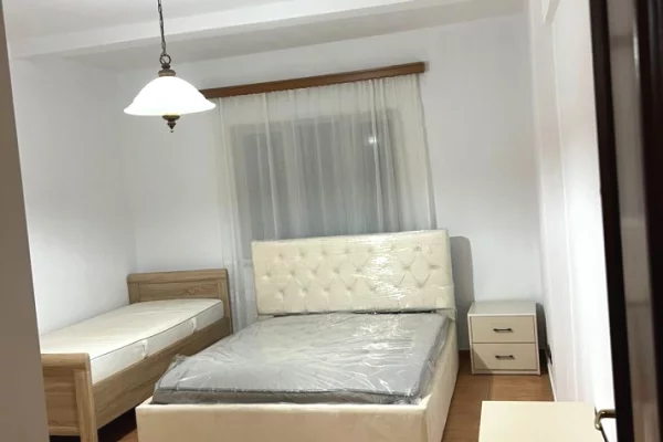 Shtepi me qera Apartament ne Tirane, 1+1, Mobilimi E mobiluar, Pagesa 550  Euro.