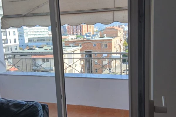 Shtepi me qera Apartament ne Tirane, 1+1, Mobilimi E mobiluar, Pagesa 550  Euro.