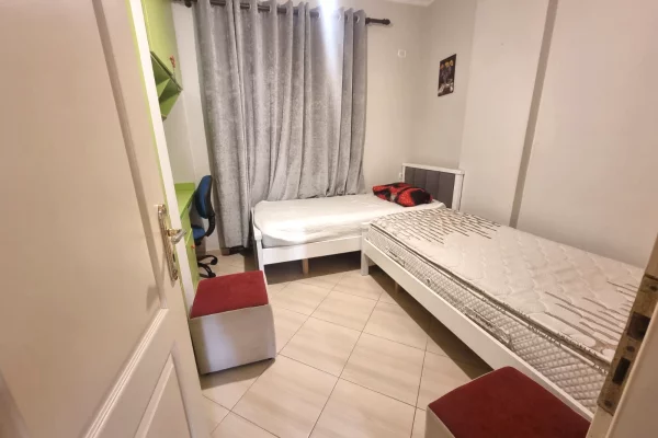Shtepi me qera Apartament ne Tirane, 2+1, Mobilimi E mobiluar, Pagesa 450  Euro.