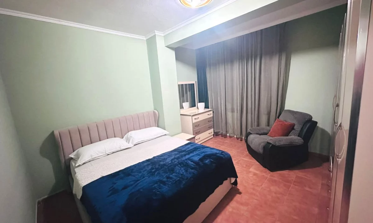 Shtepi me qera Apartament ne Tirane, 1+1, Mobilimi E mobiluar, Pagesa 50,000  Leke.
