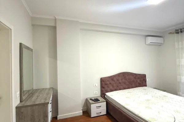 Shtepi me qera Apartament ne Tirane, 2+1, Mobilimi E mobiluar, Pagesa 600  Euro.