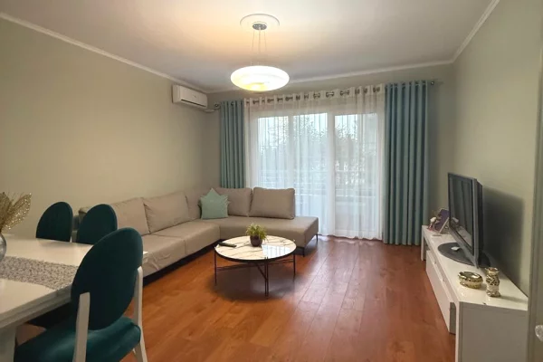 Shtepi me qera 2+1 ne Tirane - 600 Euro