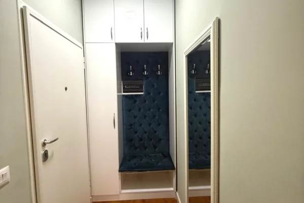 Shtepi me qera Apartament ne Tirane, 2+1, Mobilimi E mobiluar, Pagesa 600  Euro.