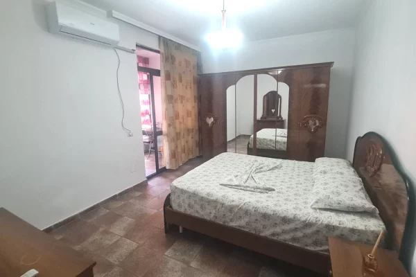 Shtepi me qera Apartament ne Tirane, 2+1, Mobilimi E mobiluar, Pagesa 650  Euro.