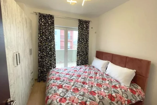 Appartamento in vendita a Tirana 2+1, Arredato