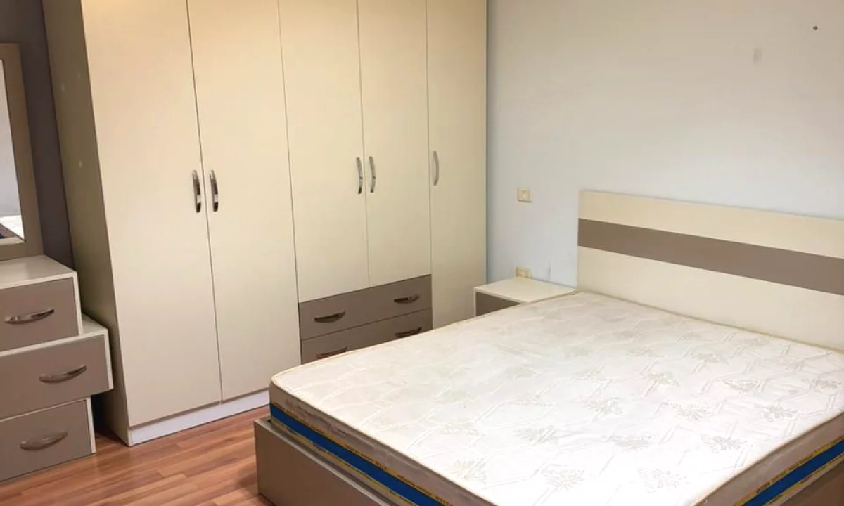 Shtepi me qera Apartament ne Tirane, 2+1, Mobilimi E mobiluar, Pagesa 70,000  Leke.