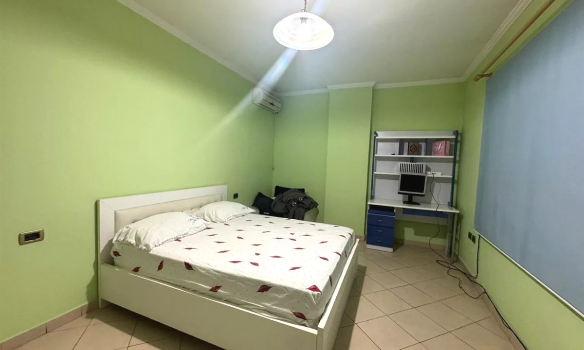 Shtepi me qera Apartament ne Tirane, 2+1, Mobilimi E mobiluar, Pagesa 550  Euro.