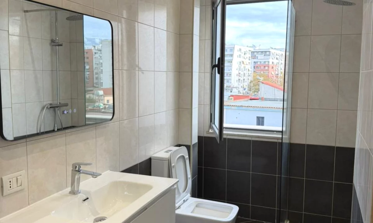 Appartamento in vendita a Tirana 1+1, Vuoto