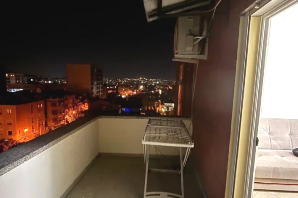 Shtepi me qera Apartament ne Tirane, 1+1, Mobilimi E mobiluar, Pagesa 48,000  Leke.