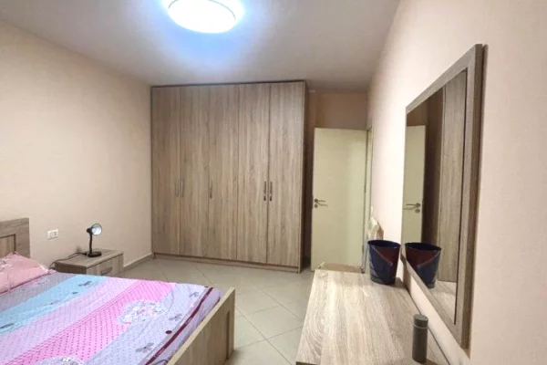 Shtepi me qera Apartament ne Tirane, 1+1, Mobilimi E mobiluar, Pagesa 48,000  Leke.