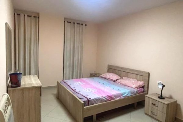 Shtepi me qera 1+1 ne Tirane - 48,000 Leke