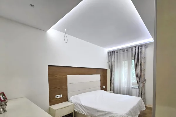 Appartamento in vendita a Tirana 2+1, Arredato