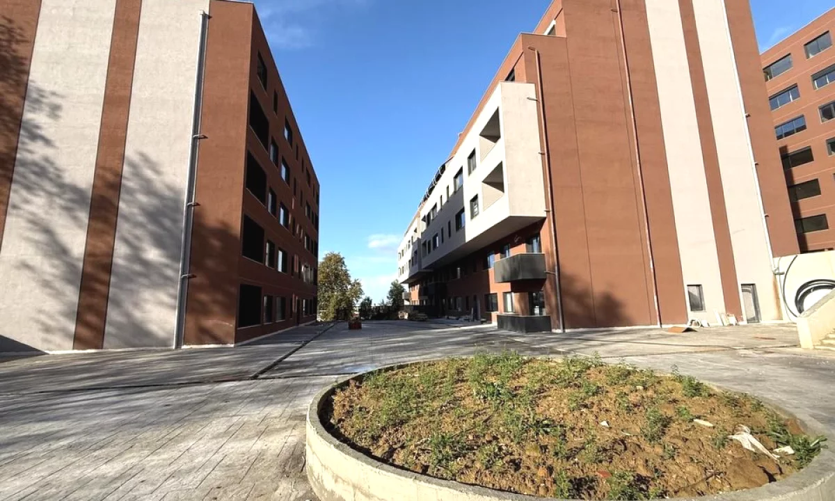 Appartamento in vendita a Tirana 2+1, Vuoto