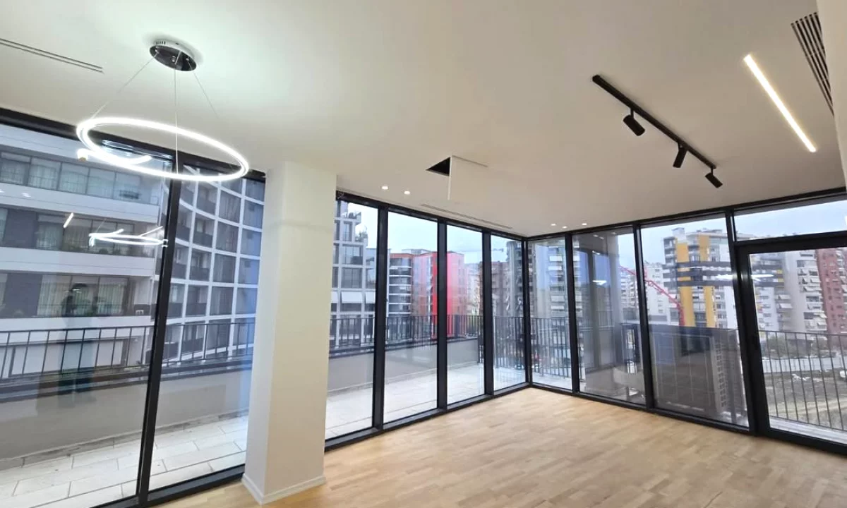 Shtepi ne shitje Apartament ne Tirane, 2+1, Mobilimi Bosh, pa mobiluar, Pagesa 439,000  Euro.