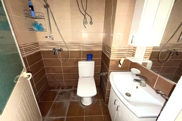 Appartamento in vendita a Tirana 2+1, Arredato