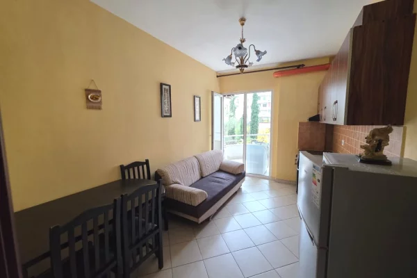 Shtepi ne shitje Apartament ne Tirane, 1+1, Mobilimi E mobiluar, Pagesa 10,000,000  Leke.