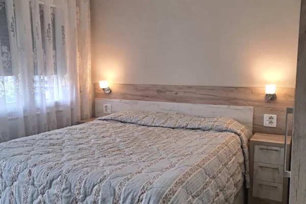 Shtepi me qera Apartament ne Tirane, 2+1, Mobilimi E mobiluar, Pagesa 550  Euro.