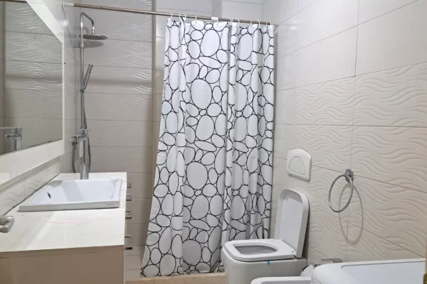 Shtepi me qera Apartament ne Tirane, 2+1, Mobilimi E mobiluar, Pagesa 550  Euro.