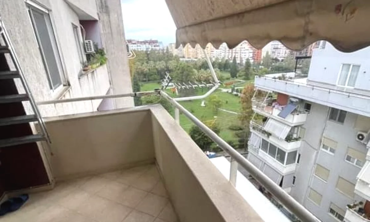 Shtepi me qera Apartament ne Tirane, 1+1, Mobilimi E mobiluar, Pagesa 550  Euro.