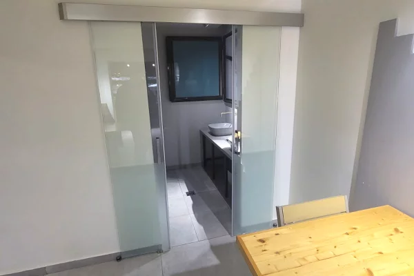 Bar restorant me qera,rruga elbasanit 