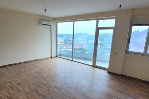 Business Property in Sale 5+1 in Tirana - 700,000 Euro