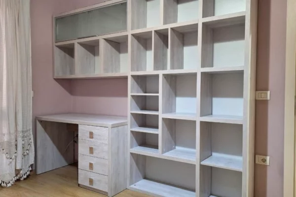 Shtepi me qera Apartament ne Tirane, 2+1, Mobilimi E mobiluar, Pagesa 600  Euro.