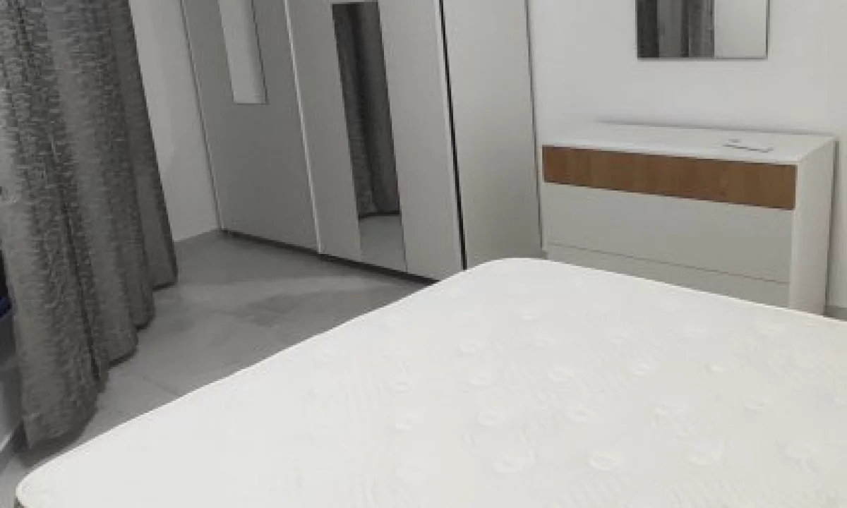 Shtepi me qera Apartament ne Tirane, 1+1, Mobilimi E mobiluar, Pagesa 40,000  Leke.