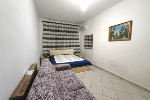 Shtepi me qera Apartament ne Tirane, 1+1, Mobilimi E mobiluar, Pagesa 400  Euro.