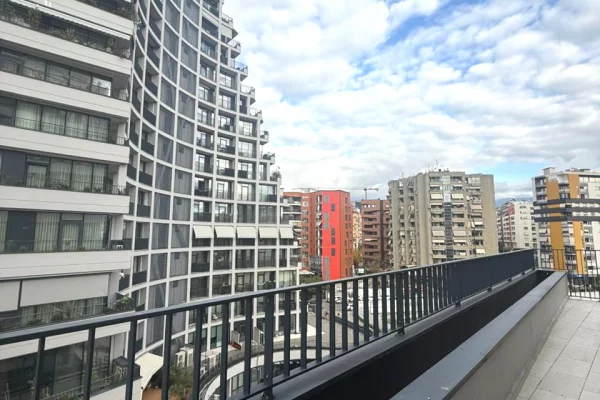 Shtepi ne shitje Apartament ne Tirane, 2+1, Mobilimi Bosh, pa mobiluar, Pagesa 486,000  Euro.
