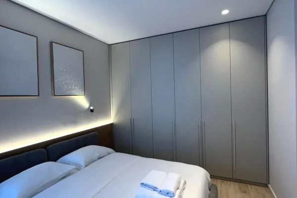 Shtepi ne shitje Apartament ne Tirane, 1+1, Mobilimi E mobiluar, Pagesa 399,000  Euro.