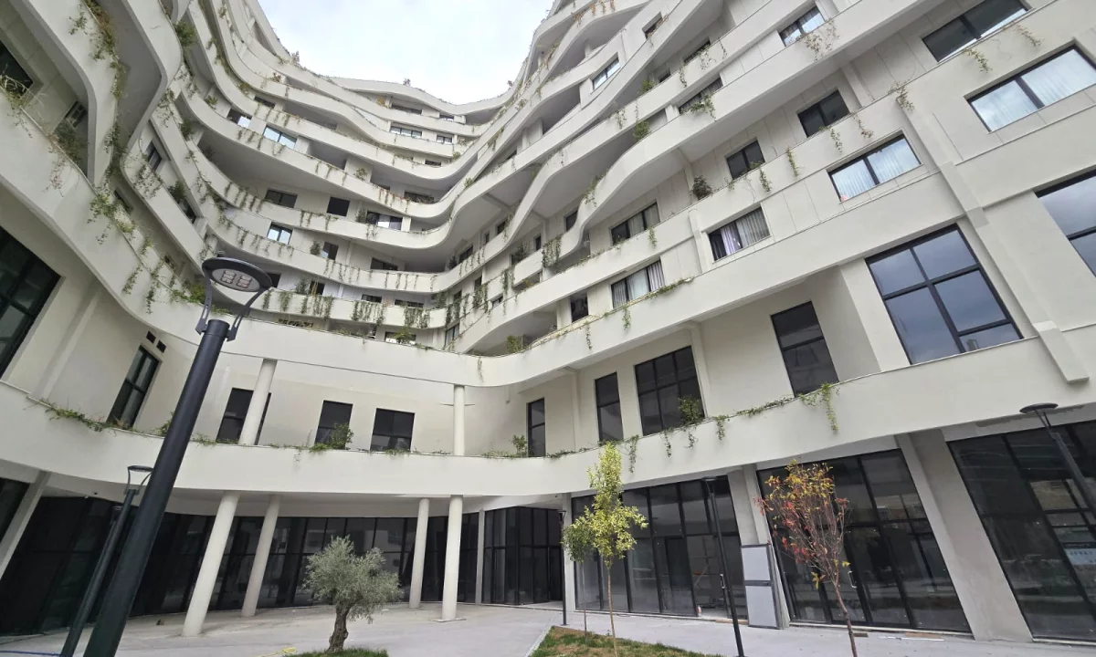 Shtepi me qera Apartament ne Tirane, 2+1, Mobilimi E mobiluar, Pagesa 1,500  Euro.