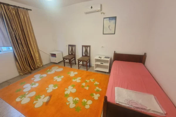 Shtepi me qera Apartament ne Tirane, 1+1, Mobilimi E mobiluar, Pagesa 400  Euro.